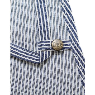 吊りひも止め用ボタン