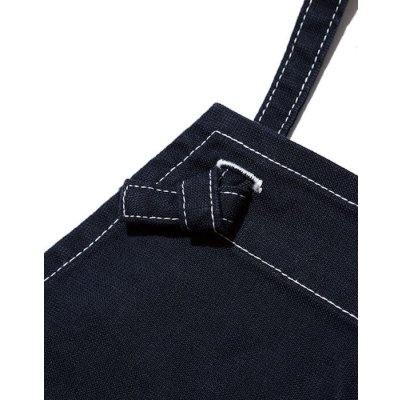 簡単に調節できるエプロンひも