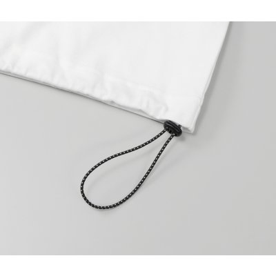 裾口にはストッパーとバイカラーのドローコード