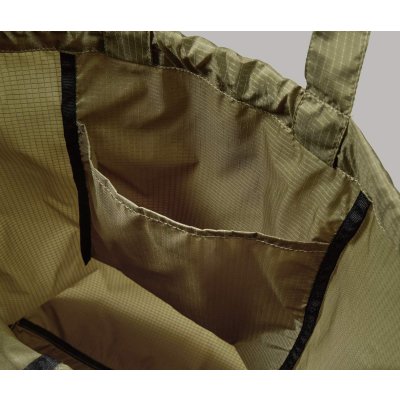 内ポケット付き