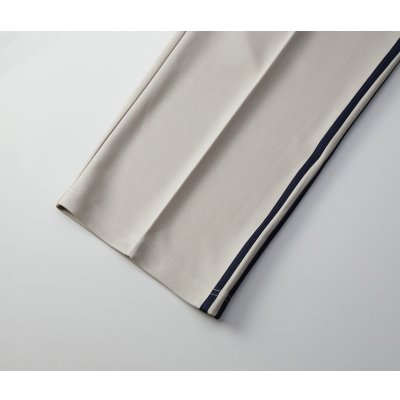 裾口は2本針始末