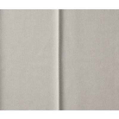 センターにはクリースステッチ入り