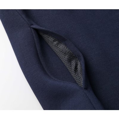 サイドにはシームポケット付き