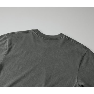 シームラインに現れるアタリやパッカリングがヴィンテージ感を演出