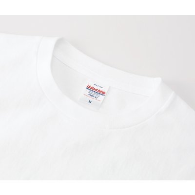 首リブはミニマルなステッチなし仕様