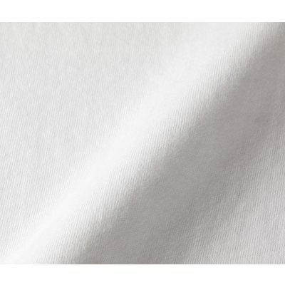 毛羽立ちが少なくなる様に工夫した糸を使用したやや厚めの5.6oz生地