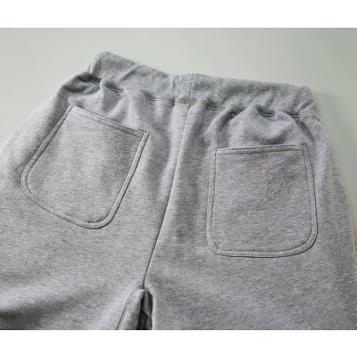 ヒップポケットは両ポケット付き