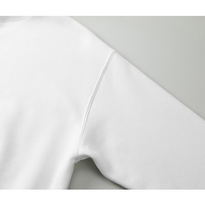 アームホールは堅牢なまたぎ2本針始末