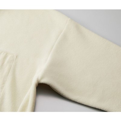 袖付けはセットインスリーブ仕様