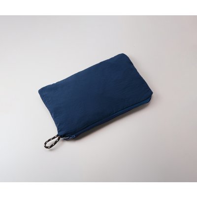 収納・携帯性にすぐれたパッカブル仕様