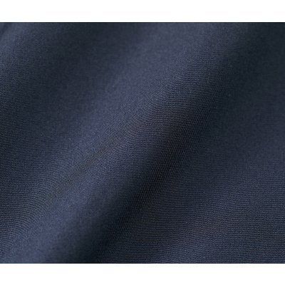 表地にはアクリルコーティングを施すことでハリ感を演出