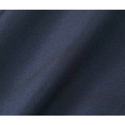 表地にはアクリルコーティングを施すことでハリ感を演出