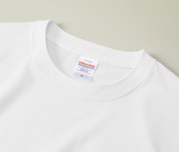 首リブはタフなダブルステッチ