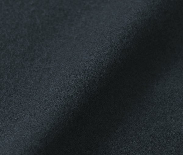 裏面は保温性が高くふわふわ感にこだわった裏起毛