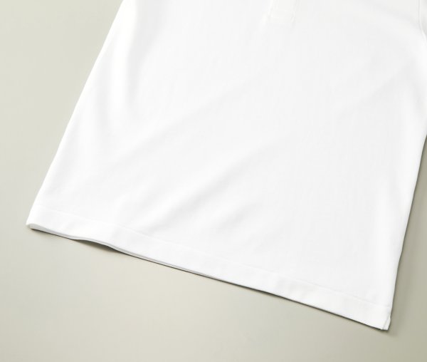 裾口はシングルステッチ仕様