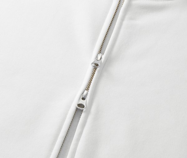 ファスナーはムシ隠し、YKK社製 DALH型ダブルスライダー仕様