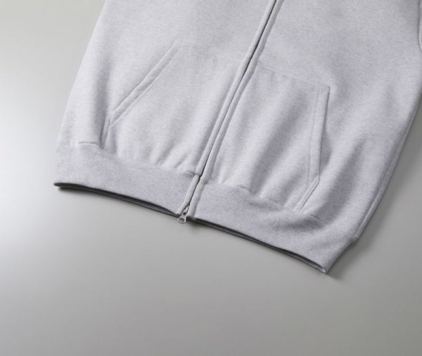 ファスナーは務歯隠し仕様、YKK社製 DALH型ダブルスライダー