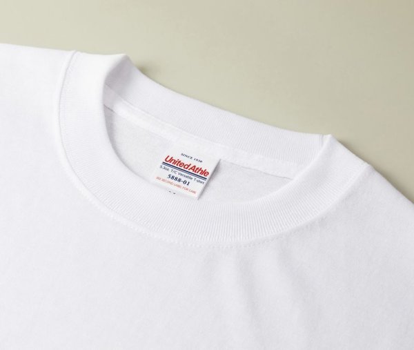 首リブは丈夫なダブルステッチ始末